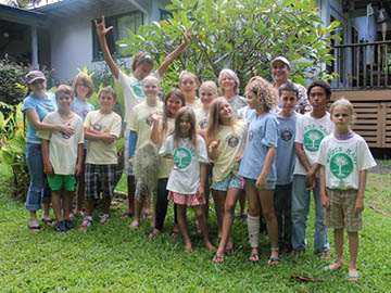 roots-maui-students